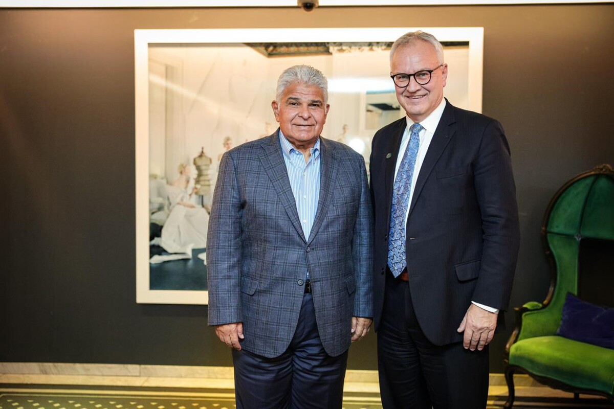 Мулино встретился с директором Нобелевского комитета и поддержал демократию