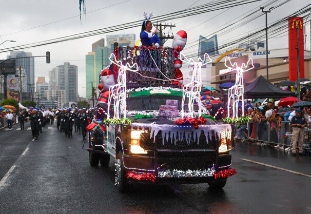 Panama City lit up with the Christmas 'City of Stars' Parade on Calle 50