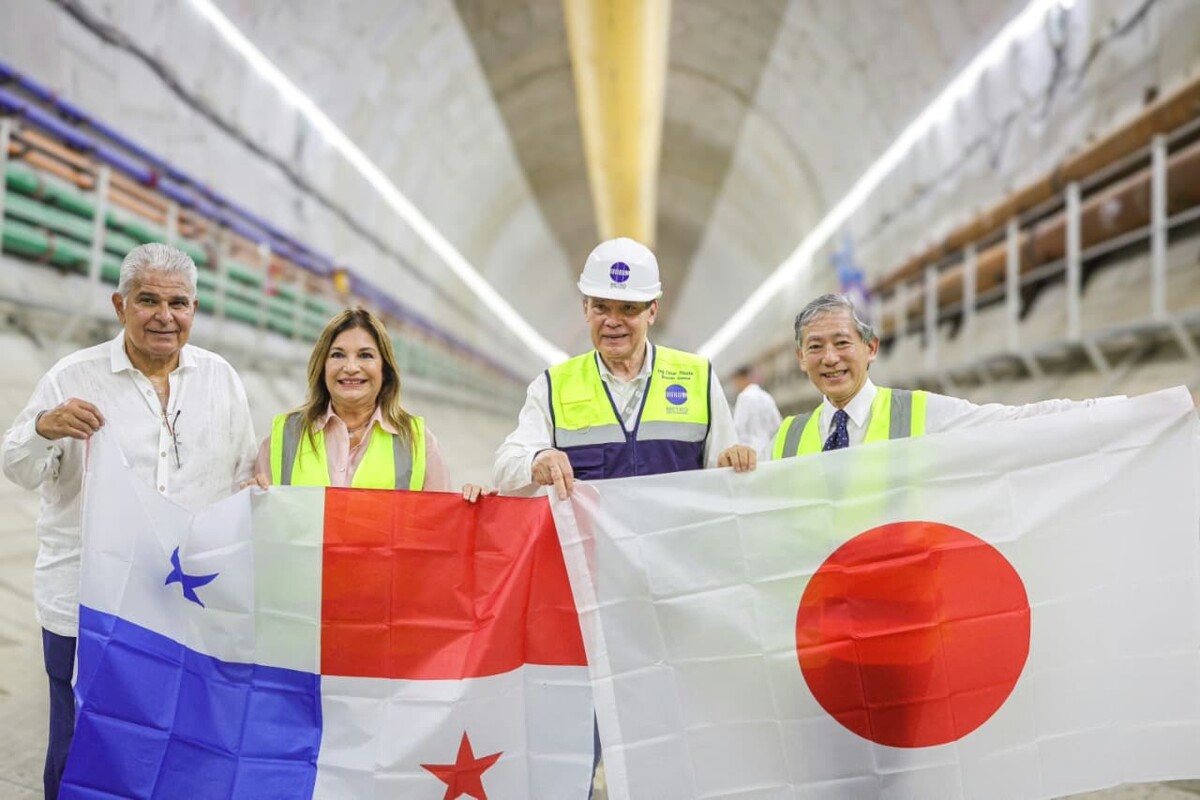 Panama President Inspects Metro Progress and Announces Crime Crackdown