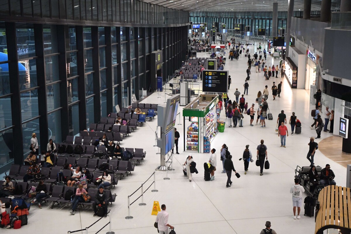 Panama Opposes Transit Passenger Fee