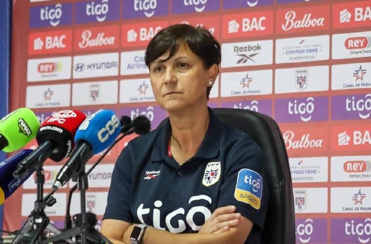 巴拿足球队准备关键比赛