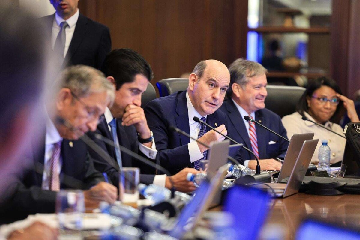 Panama Announces Measures to Combat Rising Fuel Prices