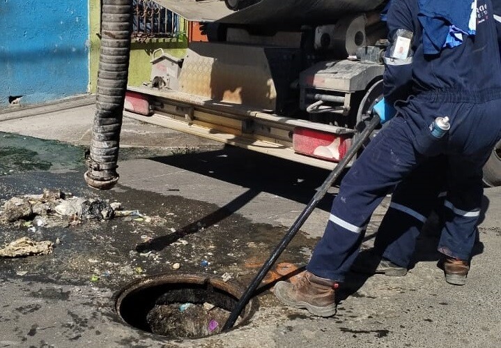 Santa Ana unblocks its drainage system after 40 years of neglect