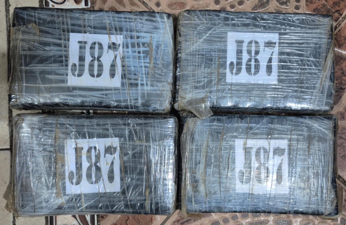 Panama Police Arrest Two with Four Kilos of Drugs