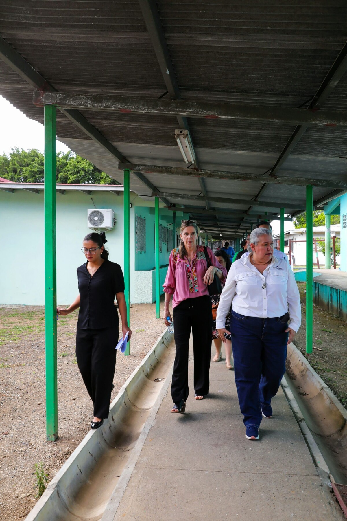 社会发展部长视察托库门中心