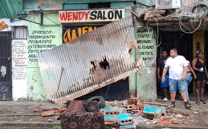 Partial Balcony Collapse in Colón City