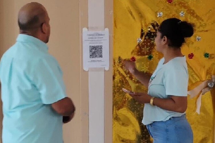 QR Code Surveys to Improve Services at Nicolás Solano Hospital