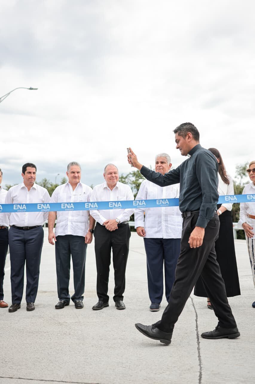 Panama's President Inaugurates New South Corridor Access Ramp