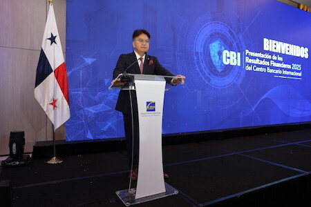 Panama's Banking Chief Calls for Balance on Fees and Auto Loan Limits