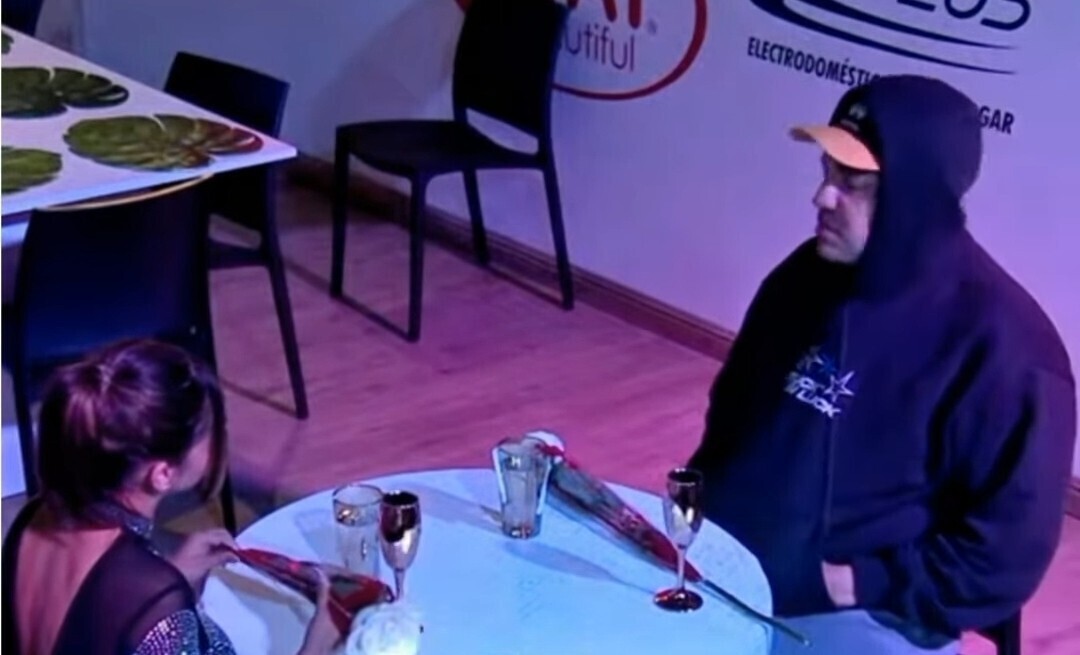 Momentos tensos en reality show panameño: Barceló se puso a chillar en una cena