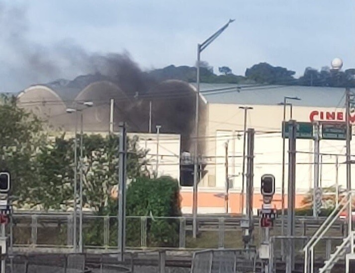 Fire at Albrook Mall Supermarket in Panama