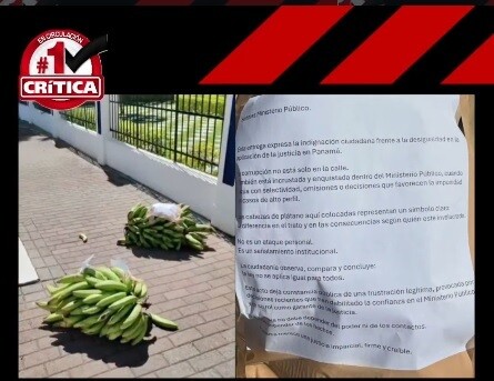Banana Protest at Panama's General Prosecutor's Office