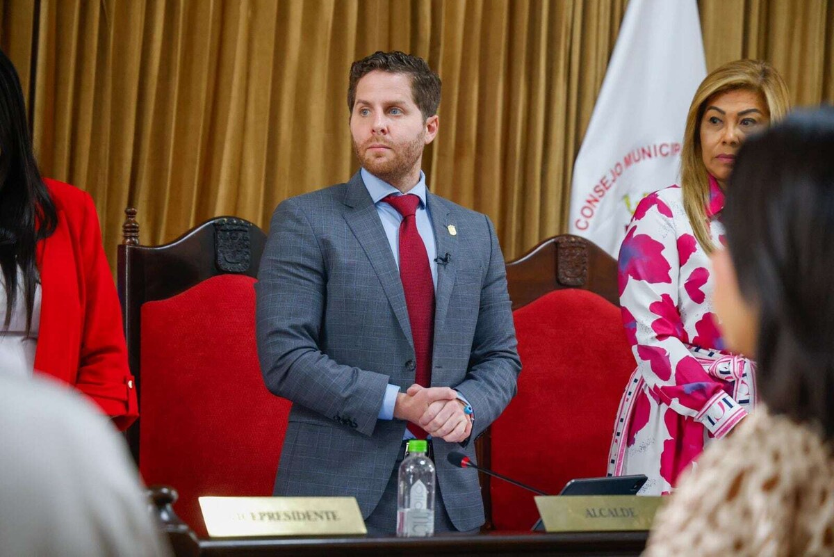 巴拿马市长指控中央政府扣留市政资金