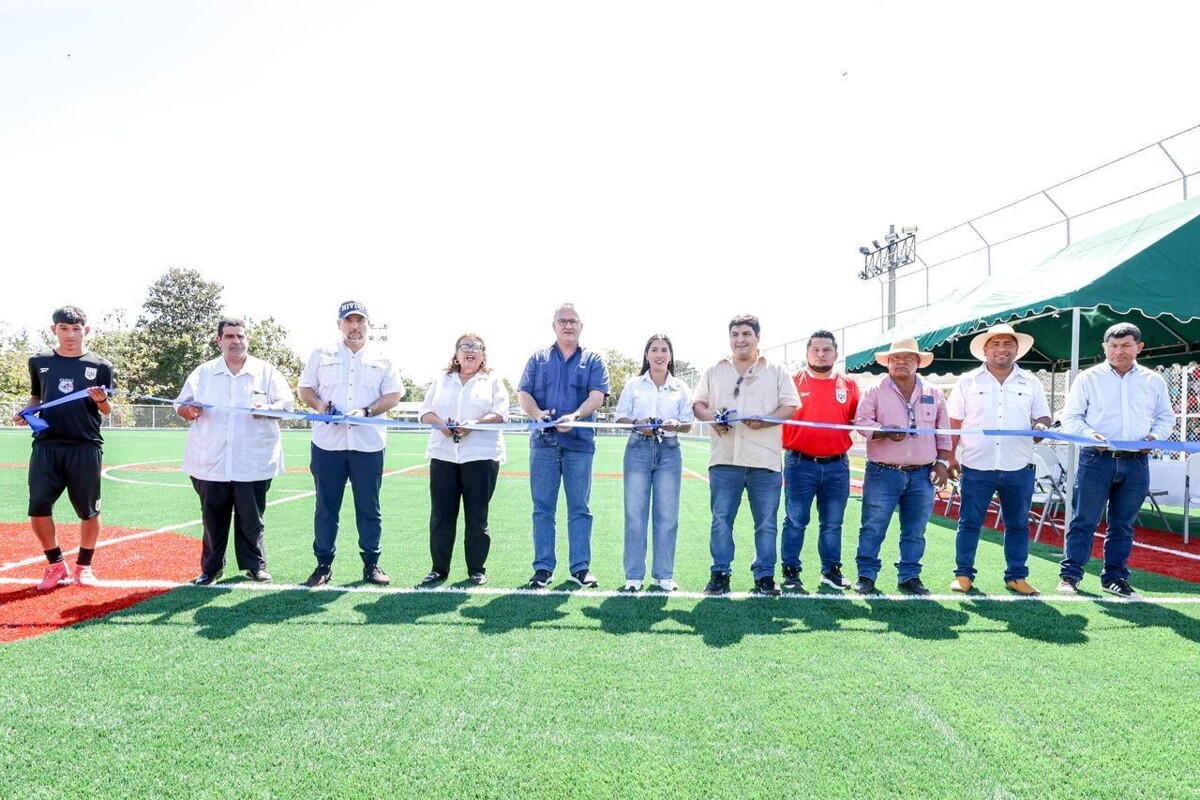 New Stadium and House for a Family in Veraguas
