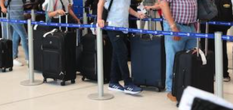 Drug Smuggling Ring at Panama Airport Changed Luggage Tags