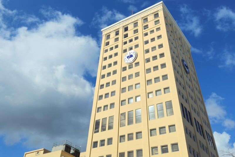 Caja de Ahorros Increases Net Profit by 18.7% in 2025