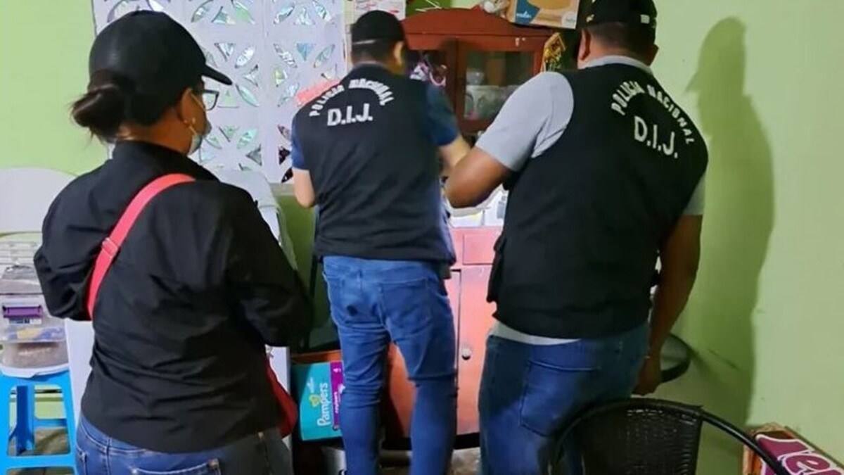 Арест инфлюенсера и четырех других лиц за финансовое мошенничество на сумму более 786 000 долларов