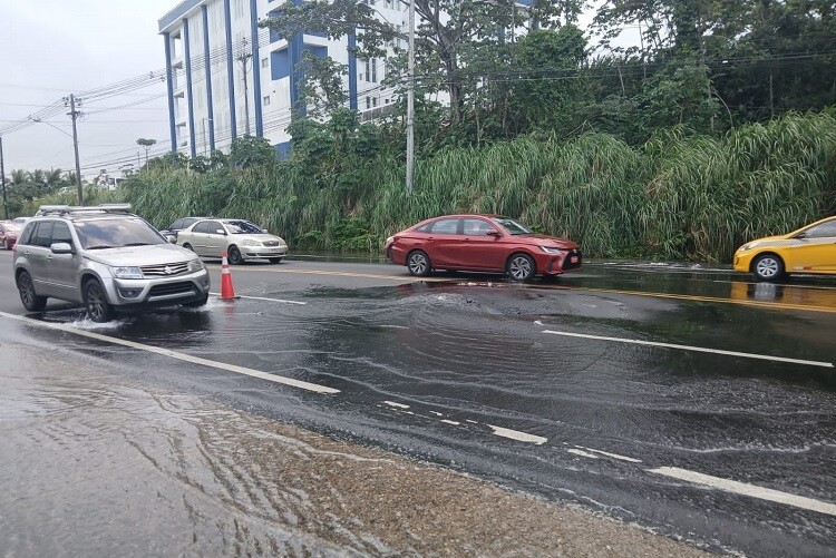 75 mil personas sin agua en Colón por daño en una tubería