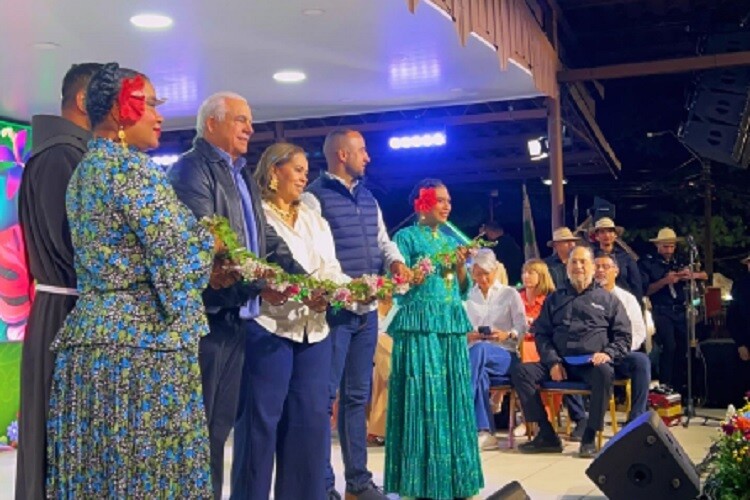 巴拿博克特第53届花卉与咖啡博览会开幕