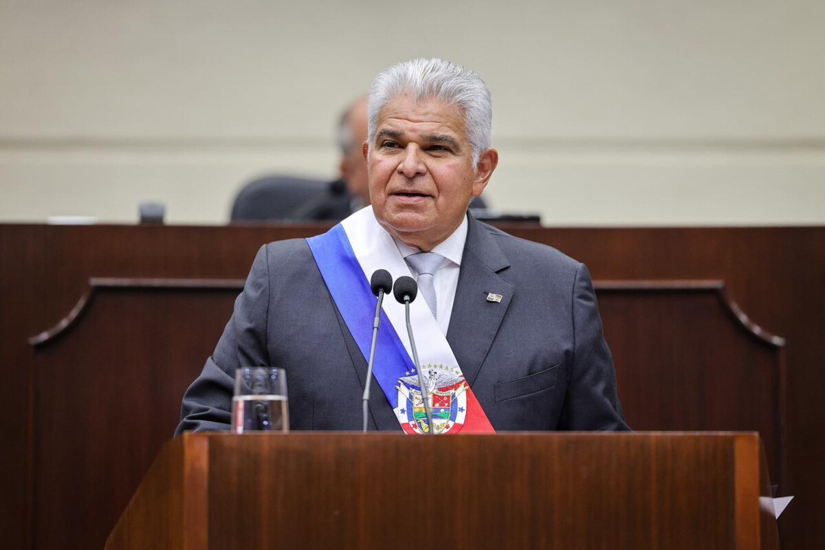 El presidente de Panama evalúa sus 18 meses de gobierno