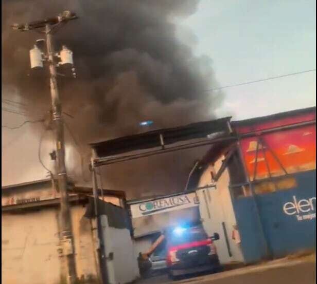 Пожар в производственном цеху в Вилья Греция