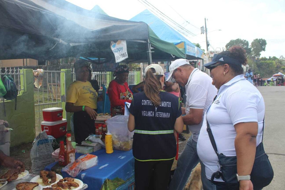 巴拿马狂欢节卫生检查