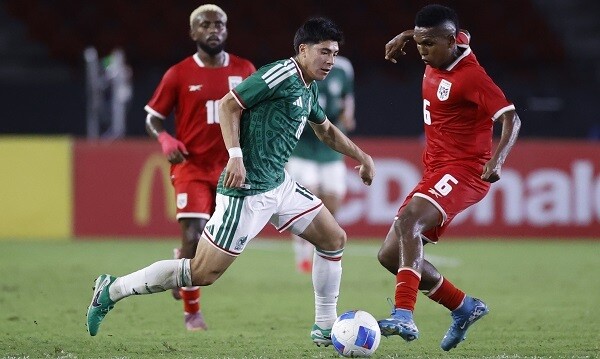 Mexico Beats Panama in Friendly Match Thanks to Own Goal