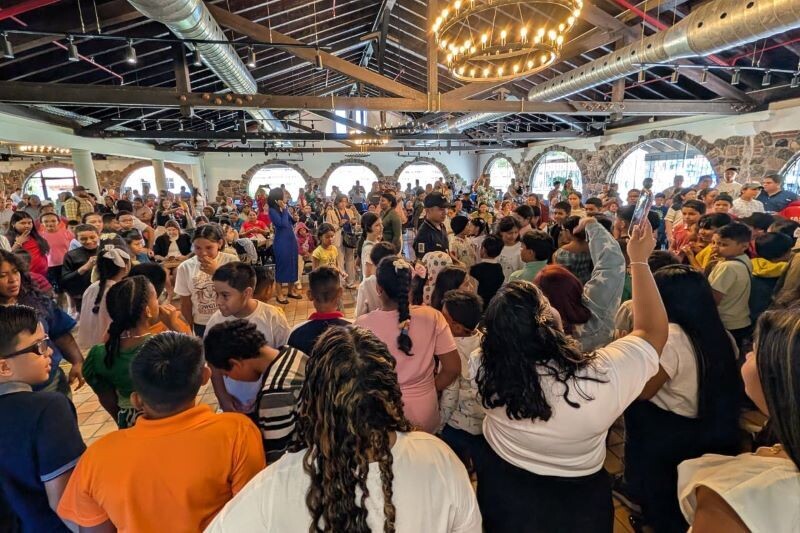 Panamanian Children Develop Over 100 Tech Projects with IEEE Support