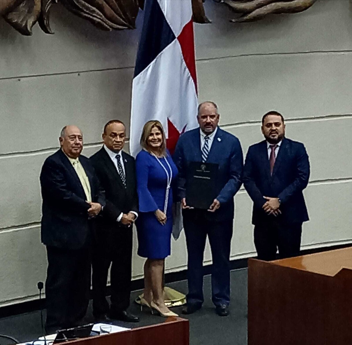 Ratification of Senniaf Director