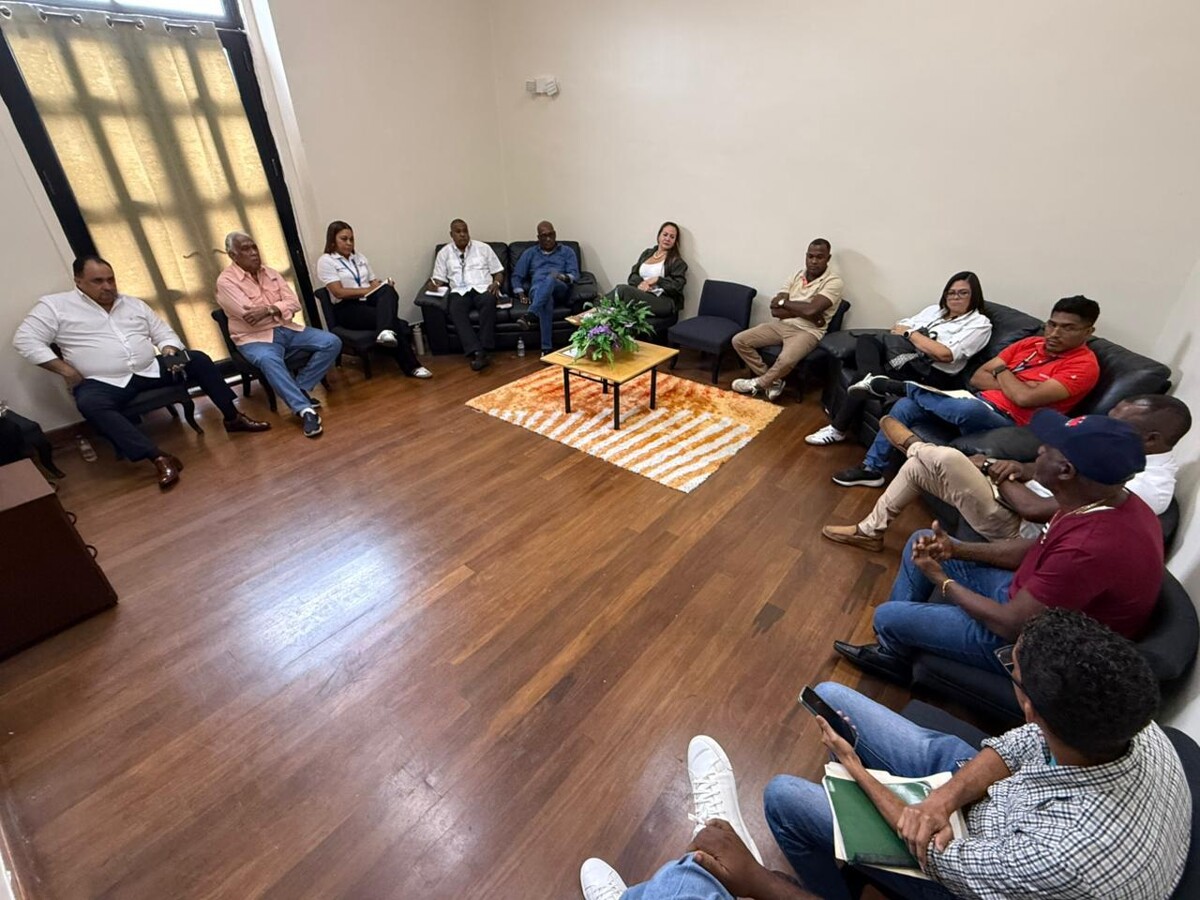 Colón: Authorities meet to define actions and put order in tourism