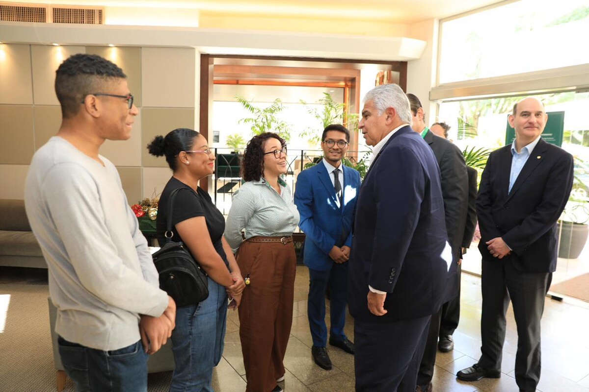 Panama's President Represents Country at Mercosur Summit in Brazil