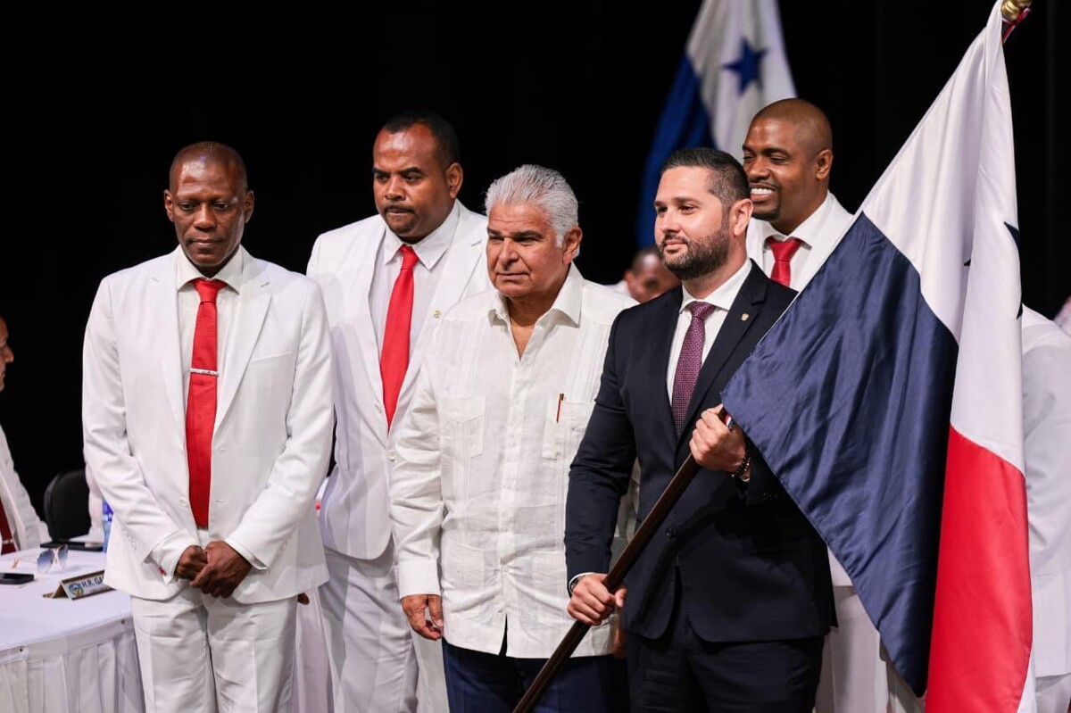 Mulino leads national festivities in Colón