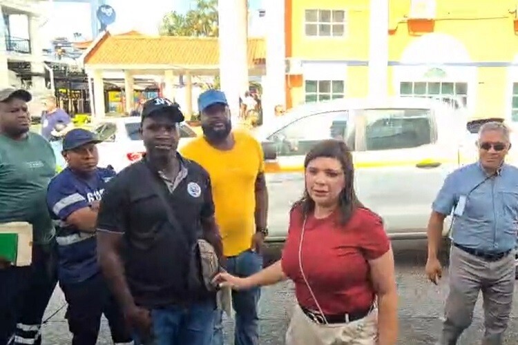 Minister of Labor Confirms No Layoffs at Port of Cristóbal