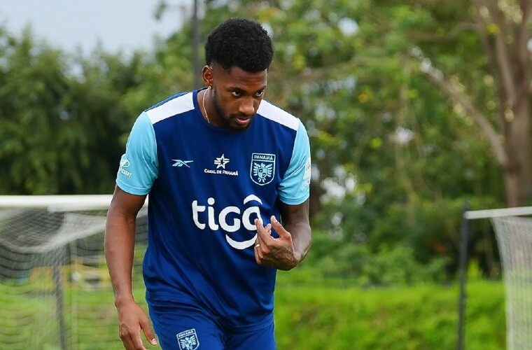 Panama National Team Prepares for Crucial Match Against El Salvador Without Defender Murillo