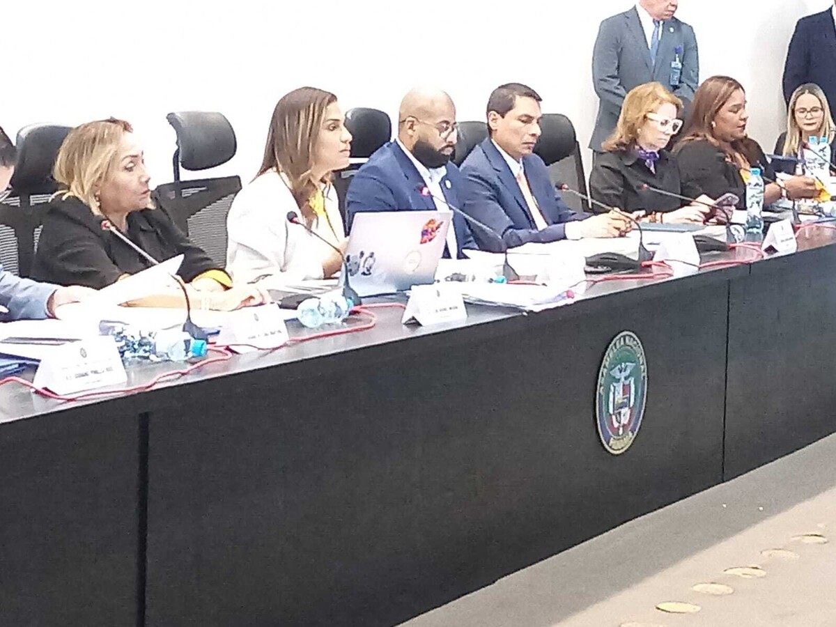 Panama: Committee Approves Bill to Reform Ministry of Women for Second Debate