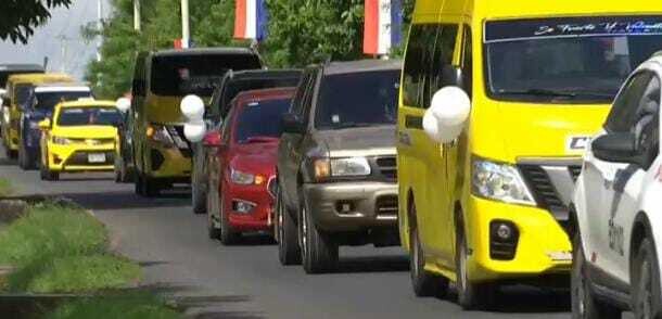 Сообщество проводит Эстебана Де Леона в последний путь и требует справедливости