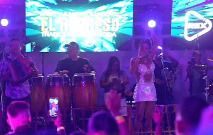 Samy and Sandra Sandoval host a grand rumba in Penonomé