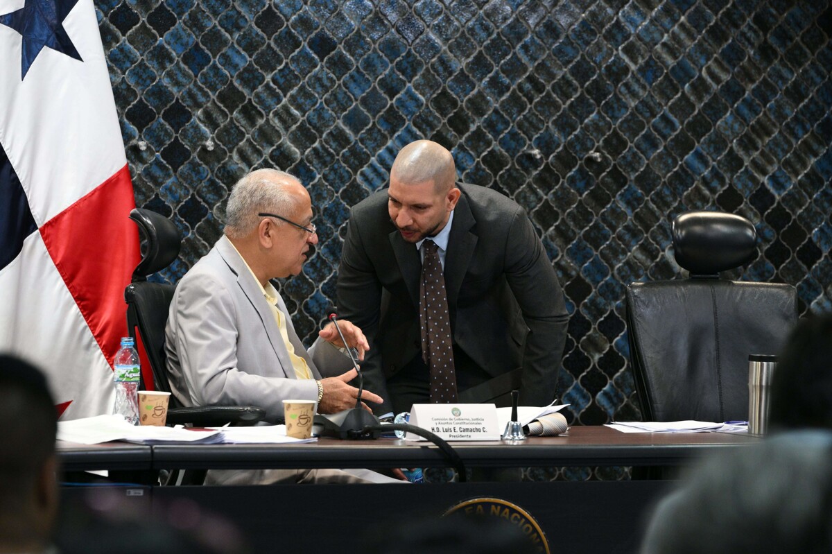 巴拿马监察员选举程序受质疑