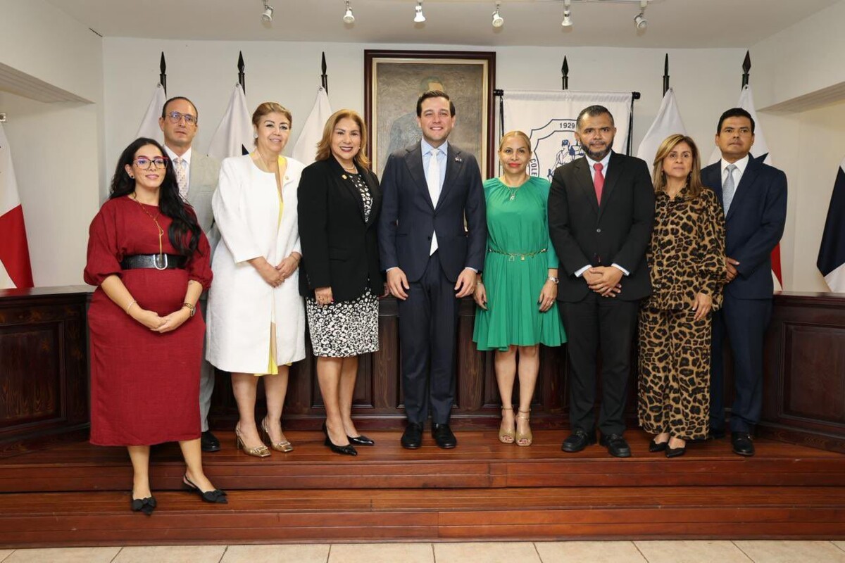 United States Aligns with National College of Lawyers, Views It as a Pillar of Confidence for Investors