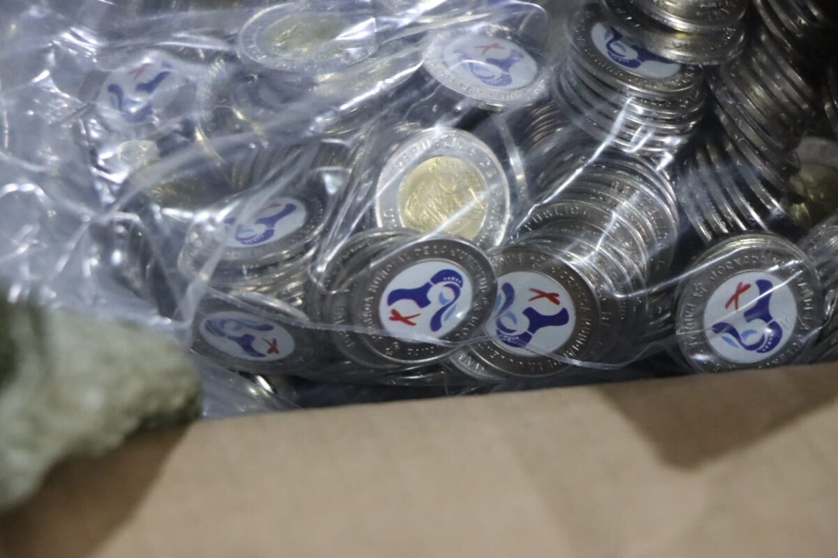 Seized shipment of counterfeit coins in Chilibre