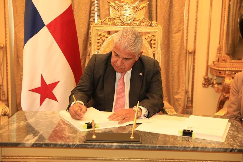 Президент Панамы подписал бюджет на 2026 год на сумму более 34,9 миллиарда балboa