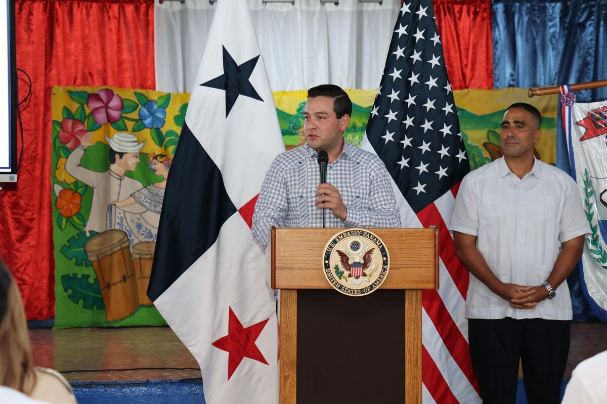 U.S. Ambassador: Visas for Panamanians to become more flexible if national team plays World Cup in USA