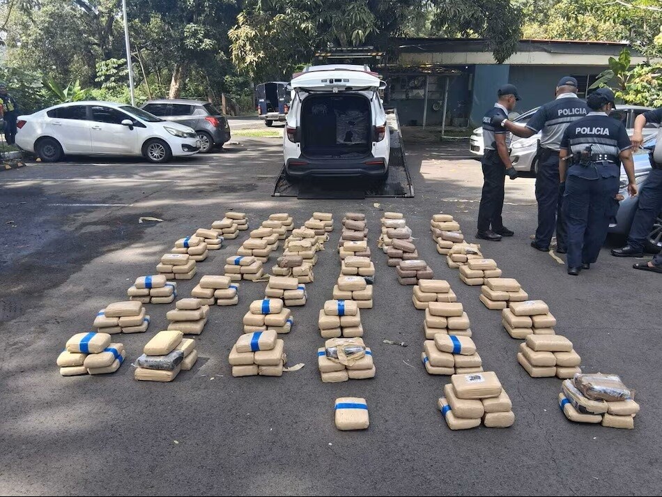 Car Crash on Panama’s Centennial Bridge Ends in Drug Seizure