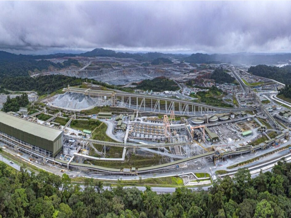 Большинство панамцев выступает за повторное открытие рудника