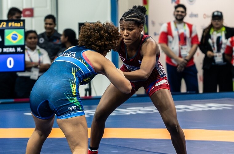 巴拿大在南美青年运动会上获得首枚两枚金牌