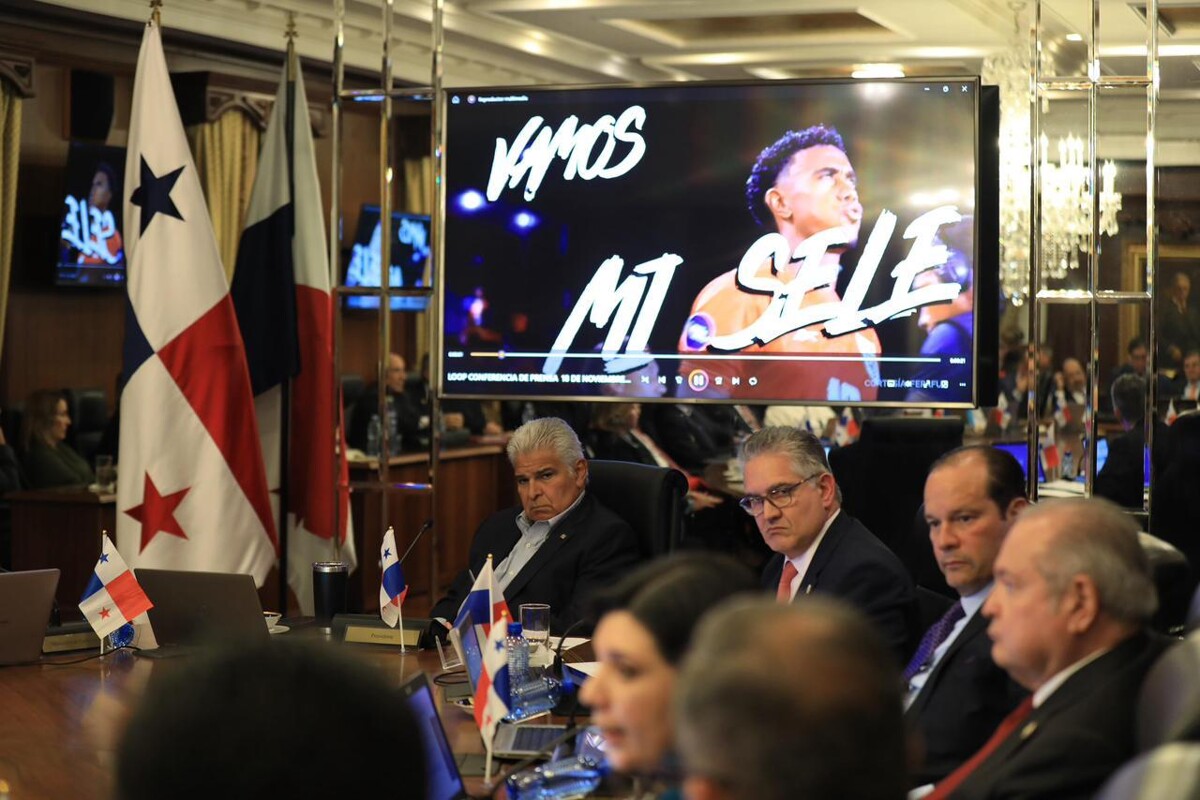 Panama Government Approves Contracts for Metro and Telecommunications Development