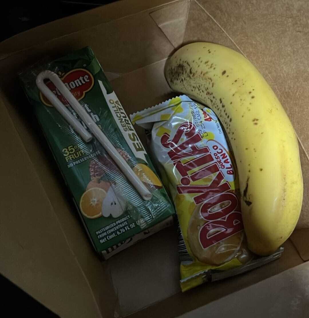 Стыд угощения на параде в Токумене