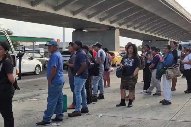 Transport Crisis in La Chorrera Due to Bus Shortage and Bridge Closure