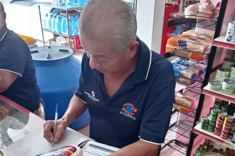 Acodeco Operations in Herrera and Los Santos Result in Confiscation of Expired Merchandise