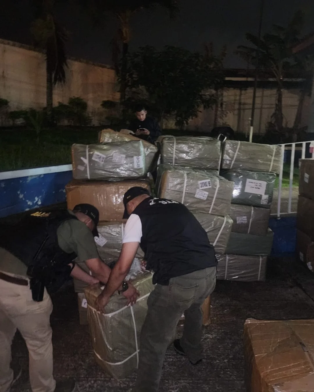 La Chorrera authorities intercept $400k in counterfeit sneakers